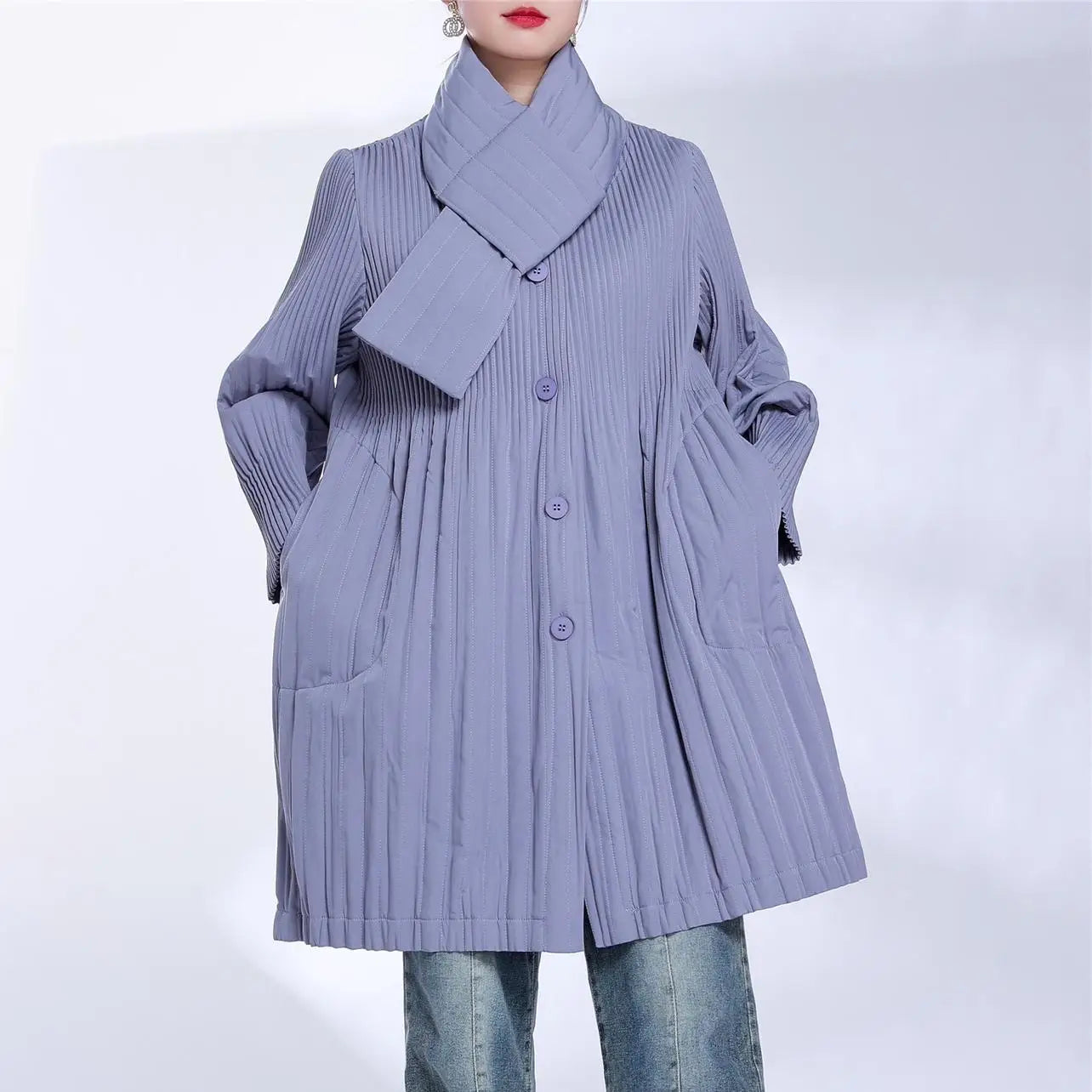 2025 Autumn and Winter New Pleated Design Women Down Jacket Loose Fashion Matching Scarf Casual Coat Women's Clothing