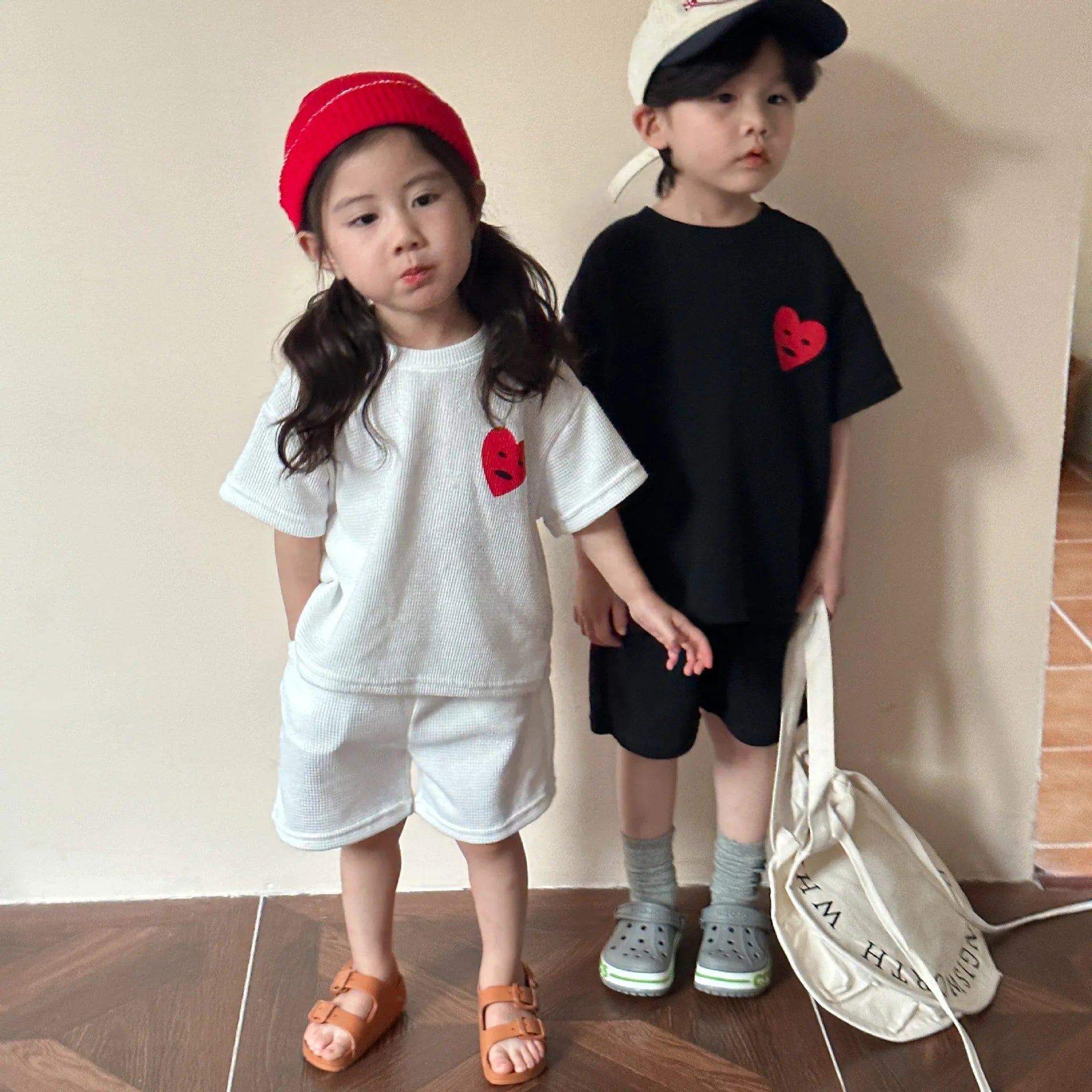 2024 New Summer Casual Sportswear for Boys and Girls Baby Short Sleeved Clothes with High Waist Sweet Style for Children