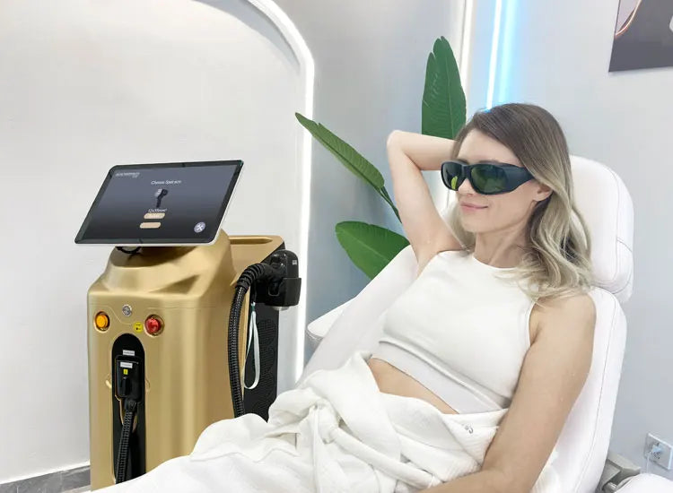 2022 Factory Price 3 Wavelength 1800w Big Handle Power 755 808 1064 808nm Diode Laser Hair Removal