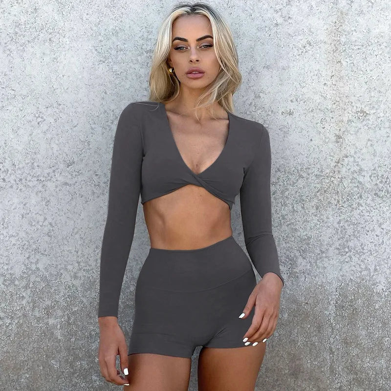 2022 Summer Design Long Sleeve Crop Tops Two Piece Shorts Set Women 2 Piece Yoga Set Casual