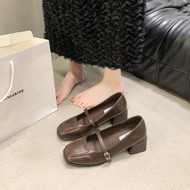 2024 Autumn New Women's High Quality Leather Casual Pumps Square Heel Closed Toe Sporty Style Low Daily Use Lady Shoes Wholesale