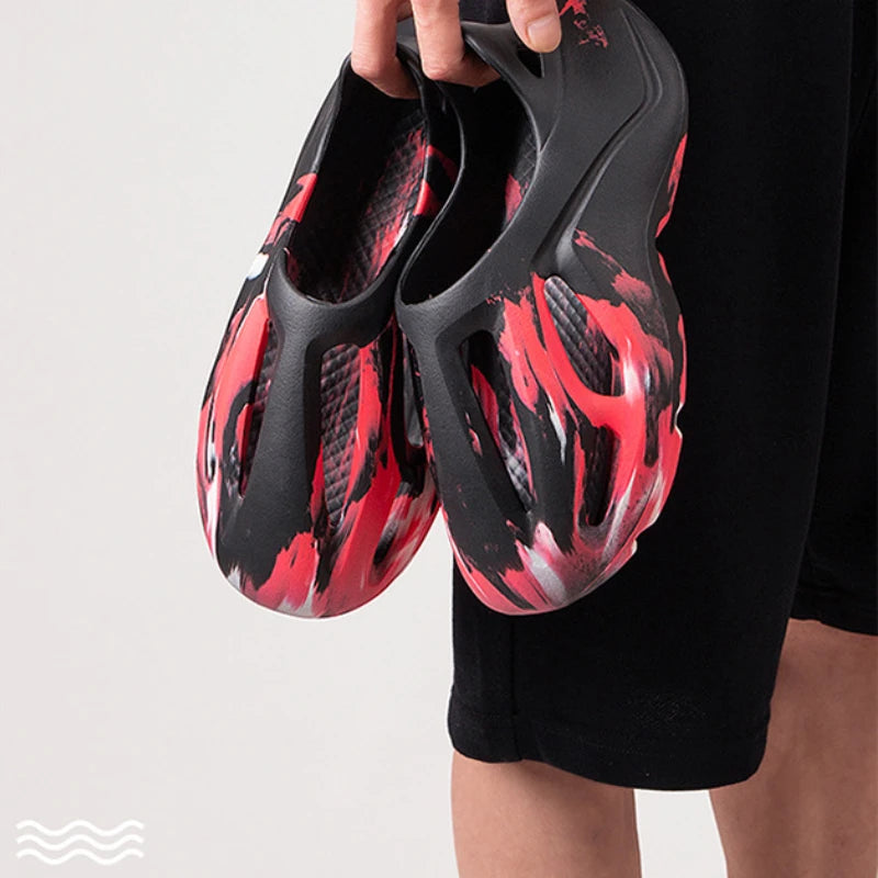 Summer Men Women's Slippers EVA Unisex Hollow Garden Shoes Fsahion Designer Hole Slipper Sneakers Men's Beach Sandals Size 36-47