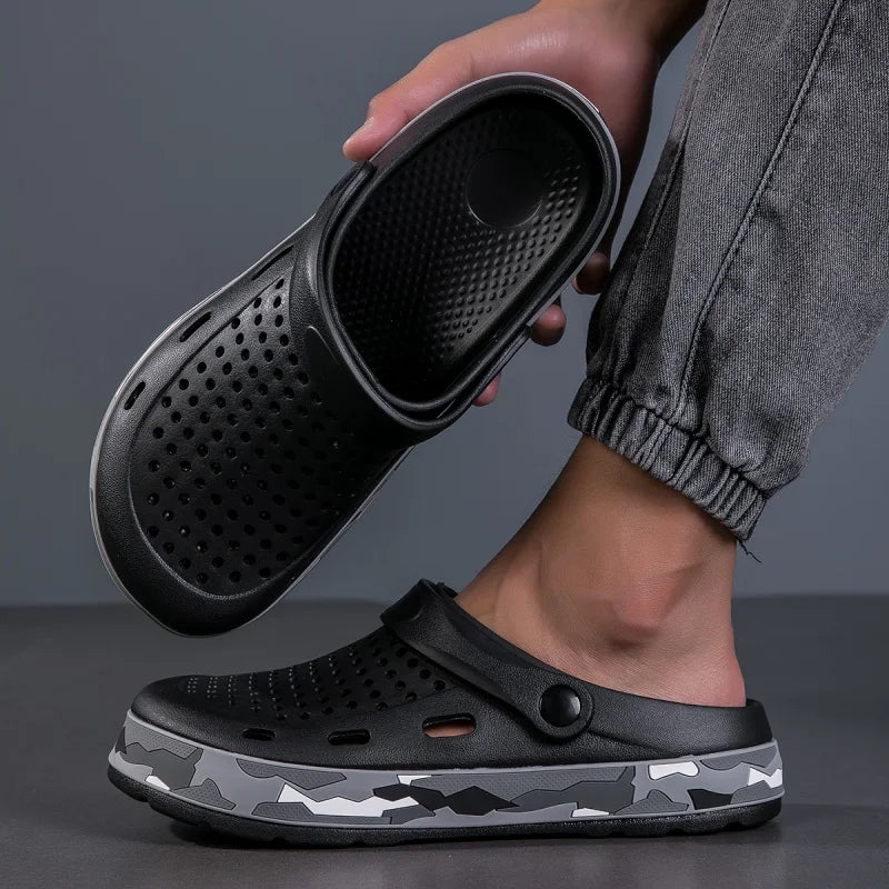 Mens Sandals Casual Summer Clogs for Men Breathable Soft EVA Garden Shoes Closed-toe Fashion Slippers for Men 2025 New Design